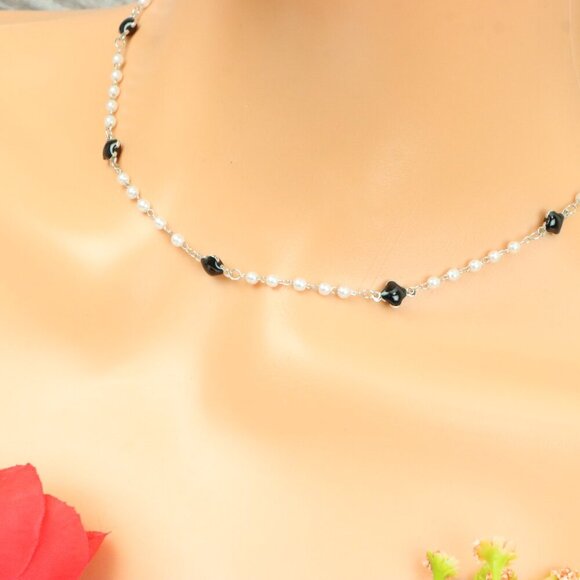 "Minimalist Necklace – Timeless, Elegant Jewelry for Her, MAR091747 - Picture 10 of 10